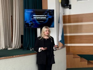 546be2e9-d6e8-4abc-9c96-8efd561df55c